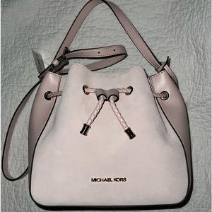MICHAEL Michael Kors Phoebe Leather Medium Bucket Messenger Bag Powder Blush